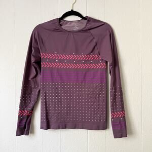 Title Nine Top Womens Medium Activewear Fitness Running Walking Gym Gorpcore